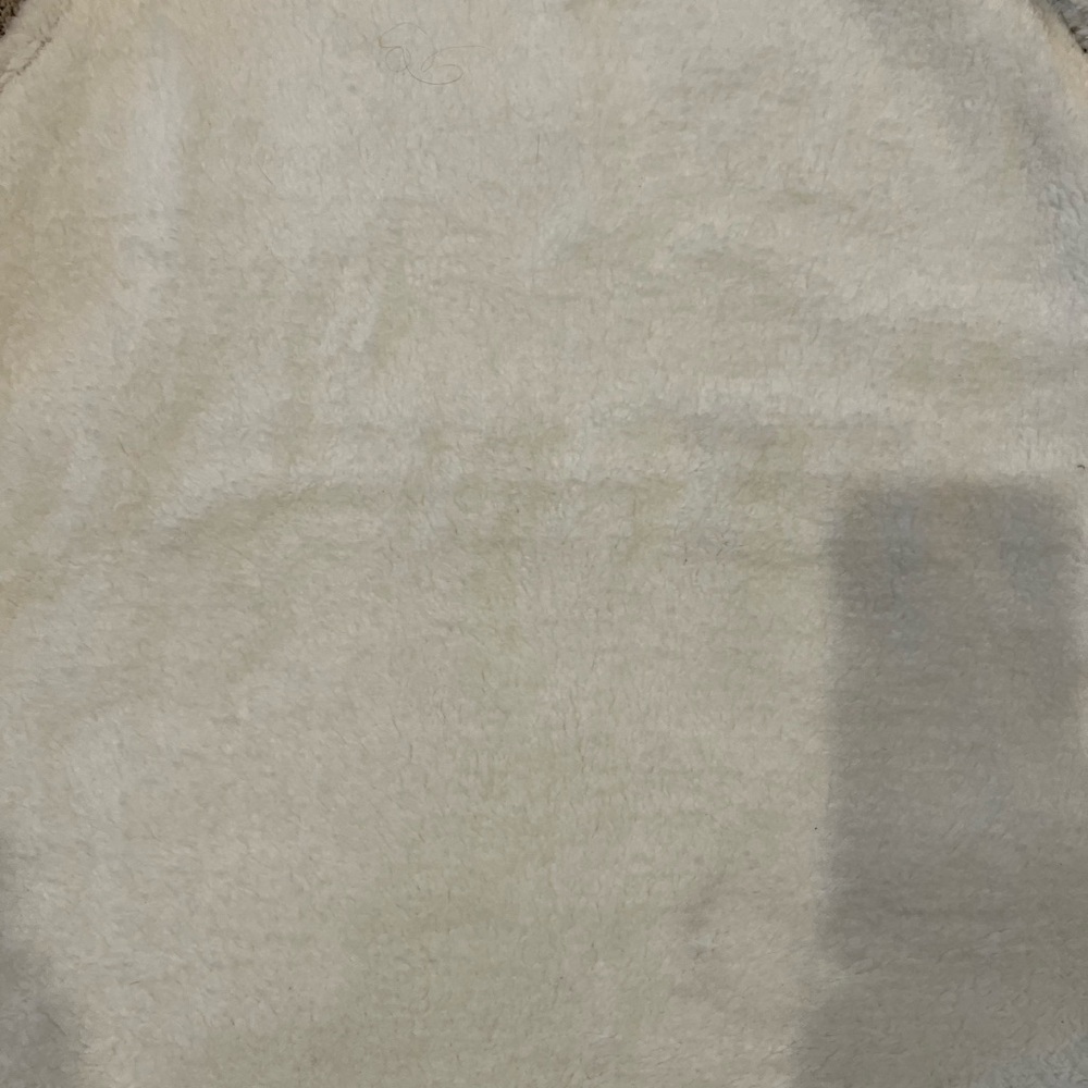 Vest - Picture 3 of 10